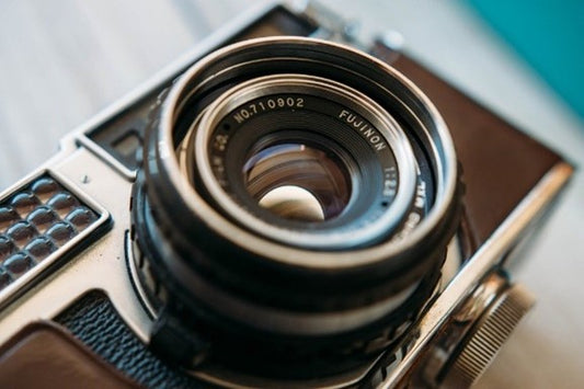 フィルムカメラで撮ったネガフィルムを自宅で現像してみよう。